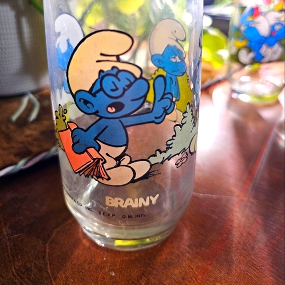 peyo Other - Vintage Peyo 1982 Smurfs "Brainy" collectors glass